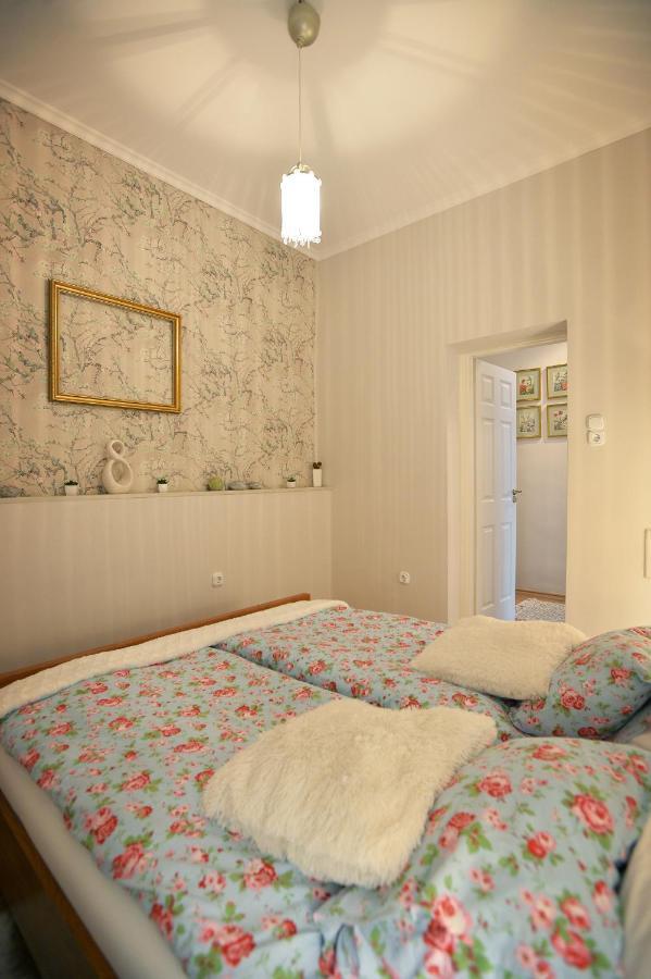 Janicsar Garden Apartman Eger Exteriér fotografie